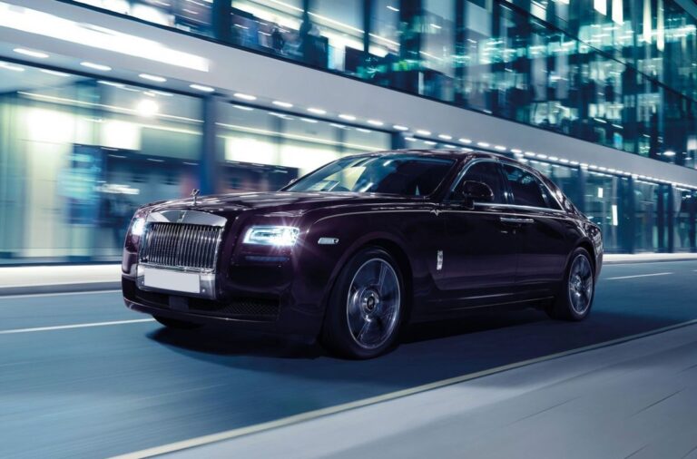 ROLLS-ROYCE GHOST RENTAL

Step into the world of u..