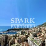 Superb, fully renovated 2-room apartment – Gallery 1