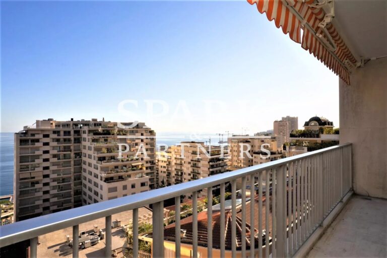 Monaco – Saint Roman – Renovated 3-room apartment