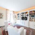 Carre d’Or – Elegant 4-room apartment – Gallery 9
