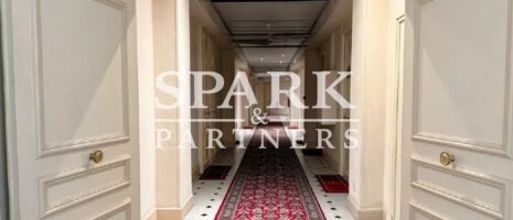 Carre D’Or – Beautiful 2-room apartment