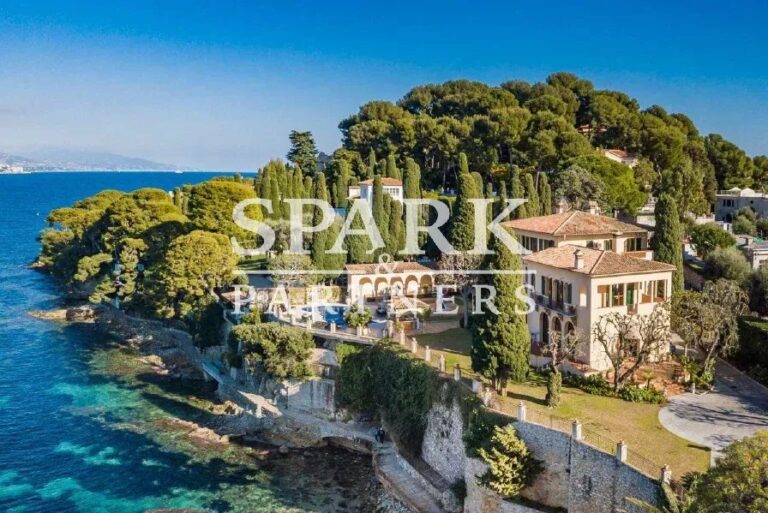 Superb villa – A haven of luxury and exclusivity on the Côte d’Azur
