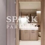 Superb, fully renovated 2-room apartment – Gallery 9