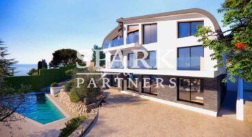 Roquebrune Cap Martin – Villa in residential area