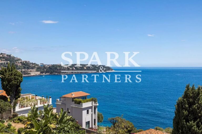 Luxurious Villa Rental Near Monaco