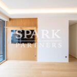 Superb, fully renovated 2-room apartment – Gallery 9