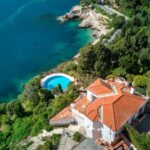Villa with iconic setting on Mont Boron waterfront – Featured