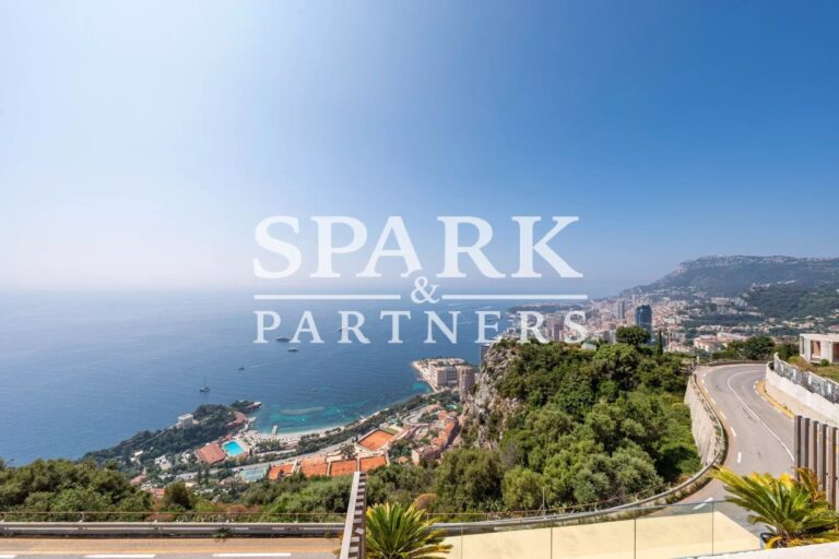 Roquebrune-Cap-Martin – Villa with panoramic sea view