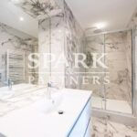 Bright, fully renovated 4-room apartment – Gallery 9