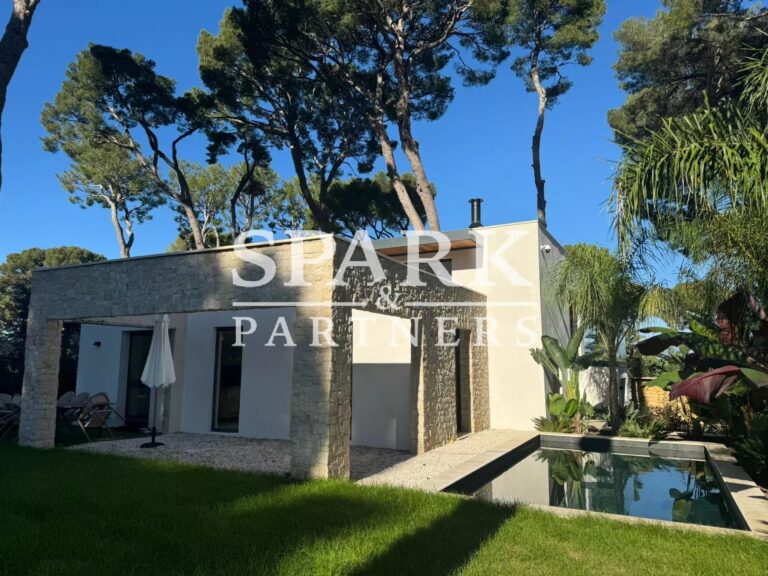 Cap d’Antibes – Luxury villa for rent