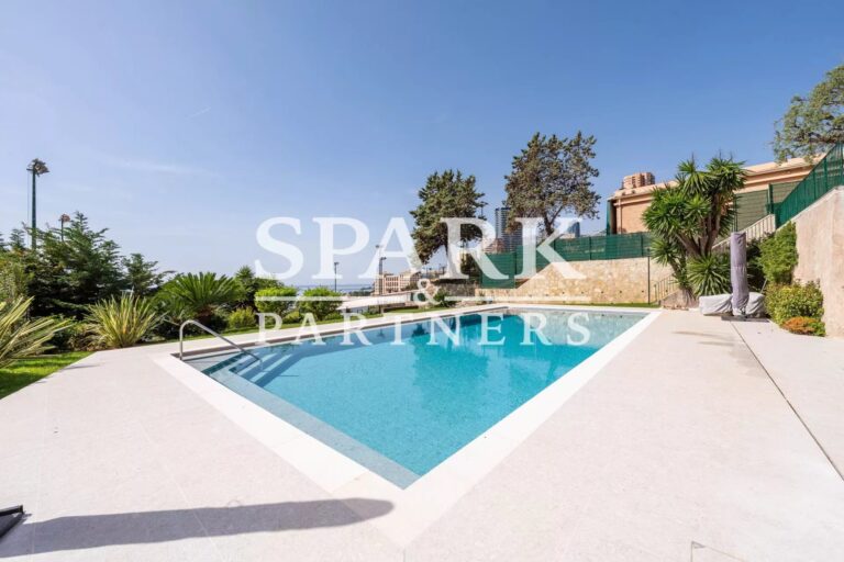 Roquebrune-Cap-Martin – La Vigie – Apartment in a private estate