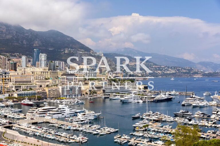 Monaco – Rocher – 4-storey building