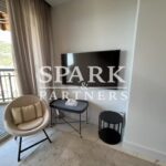 Superb, fully renovated 2-room apartment – Gallery 5