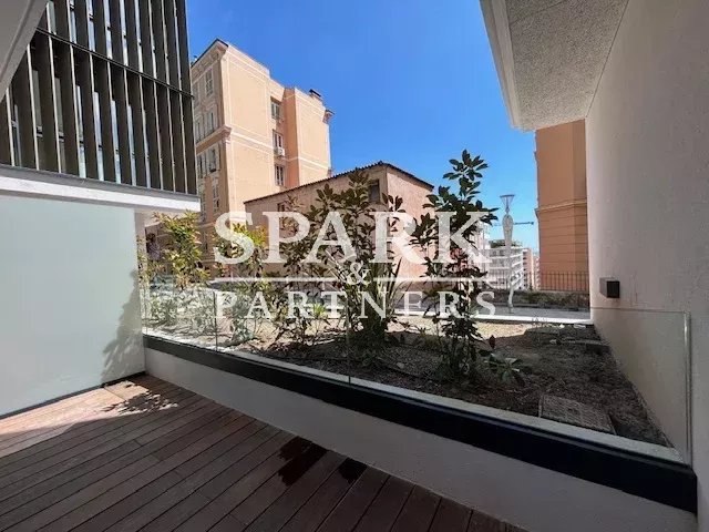 Beausoleil Centre – Large new T1 apartment