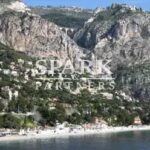Eze-sur-mer – Waterfront – Villa 6 pieces – Featured