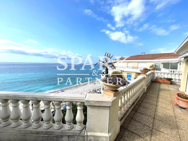 Menton – Carré d’Or – Penthouse 4 rooms