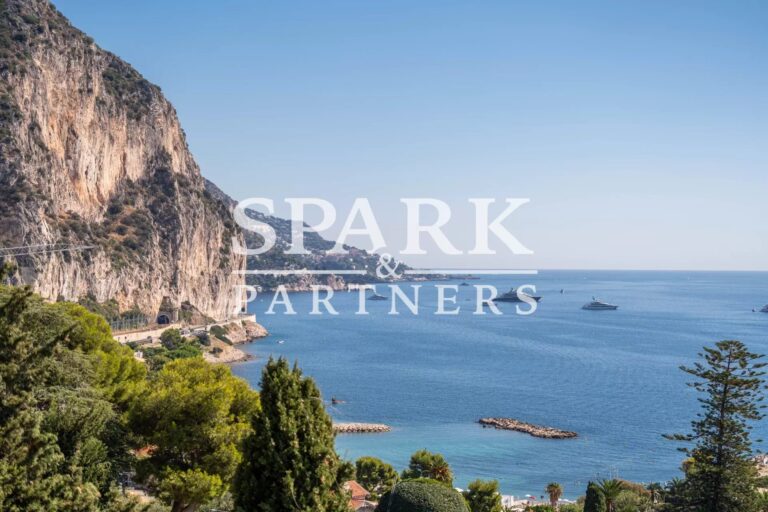 Beaulieu-sur-Mer – Spacious and bright 3-room apartment