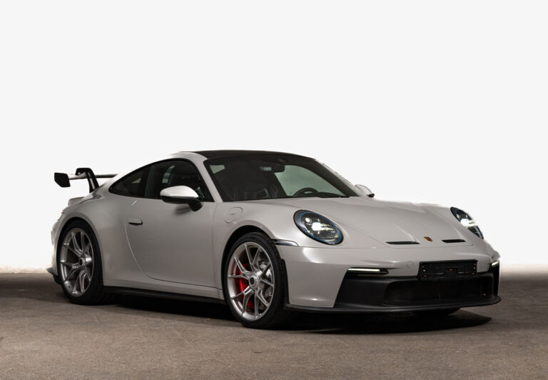 PORSCHE 911 GT3 RS RENTAL

World exclusivity: AAA ..
