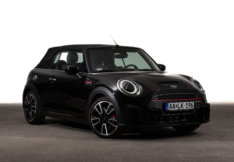 MINI S CONVERTIBLE RENTAL

The MINI S Convertible ..