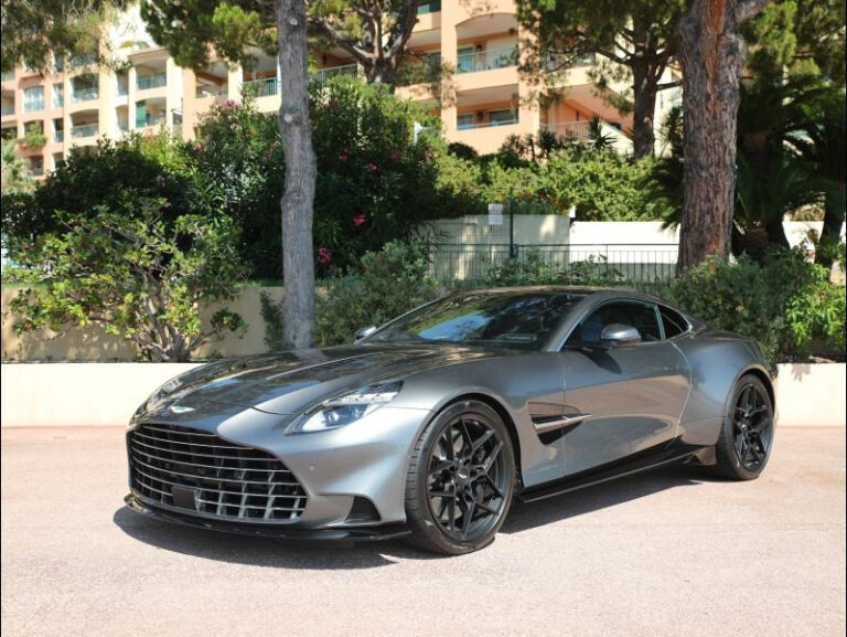 ASTON MARTIN DB12 VANQUISH
Price: €439,000 (incl. ..