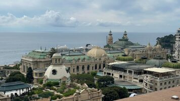 FOR SALE – MONACO GOLDEN SQUARE – TOP FLOOR SEA & ..