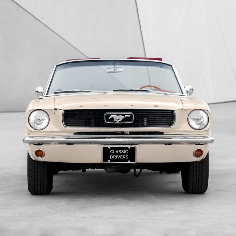 FOR RENT – FORD MUSTANG V8 289ci (1966) – FRENCH R..
