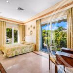 Luxurious 5-Bedroom Villa with Pool in Antibes – Gallery 8