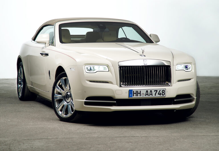 ROLLS-ROYCE DAWN RENTAL

The Rolls-Royce Dawn is t..