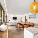 Waterfront refurbished three bedroom apartment for sale in Saint-Tropez with sea view – Gallery 5