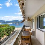 Waterfront refurbished three bedroom apartment for sale in Saint-Tropez with sea view – Gallery 7