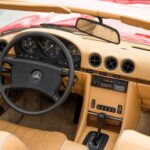 Classic-Drivers-Nice-Cannes-Voiture-de-Collection-Mercedes-380-SL-Cabriolet-Rouge-a-louer-8HD