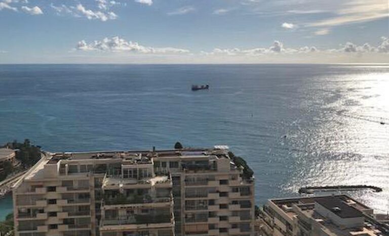 FOR RENT – LA ROUSSE | CHÂTEAU PERIGORD II | 2 ROO..