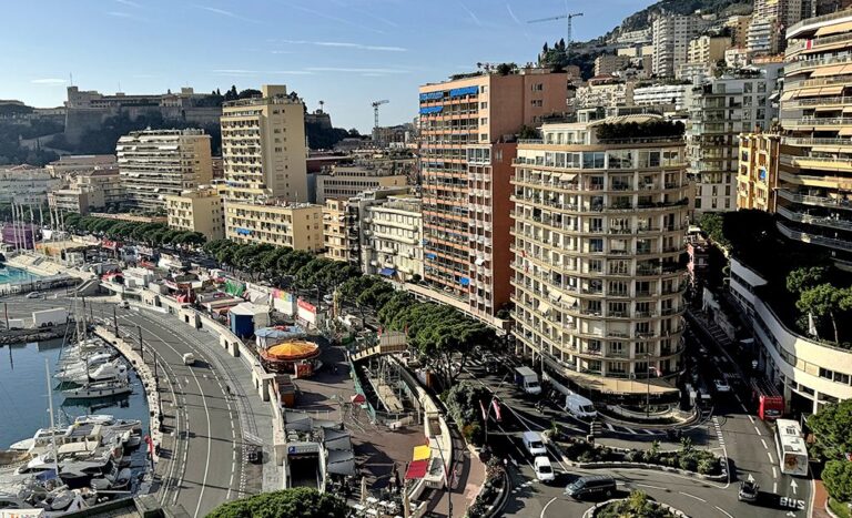 FOR RENT – LA CONDAMINE | LES PRINCES | 3 ROOMS

P..