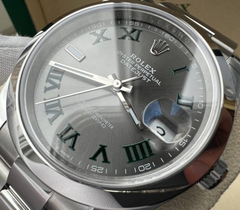 Rolex Datejust 41 Wimbledon

Absolutely new! Inter..