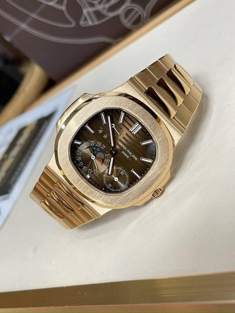 Patek Philippe 5712

👉Mode of payment accepted :- ..