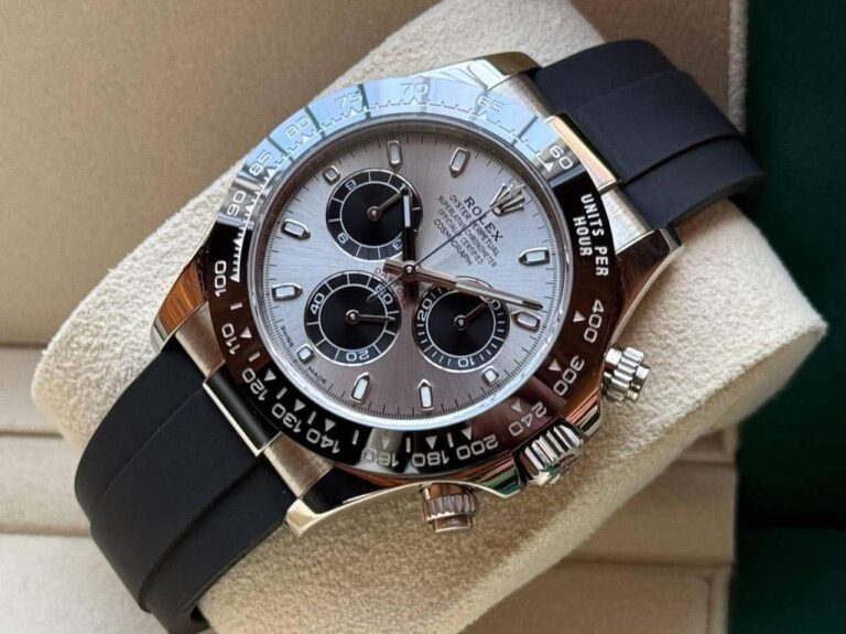Rolex Daytona 18k White Gold

December 2021. Inter..