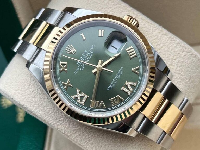 Rolex Datejust Gold/Steel Olive Green

December 20..