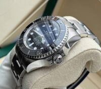 Rolex Sea-Dweller Deepsea D-Blue “James Cameron”

..