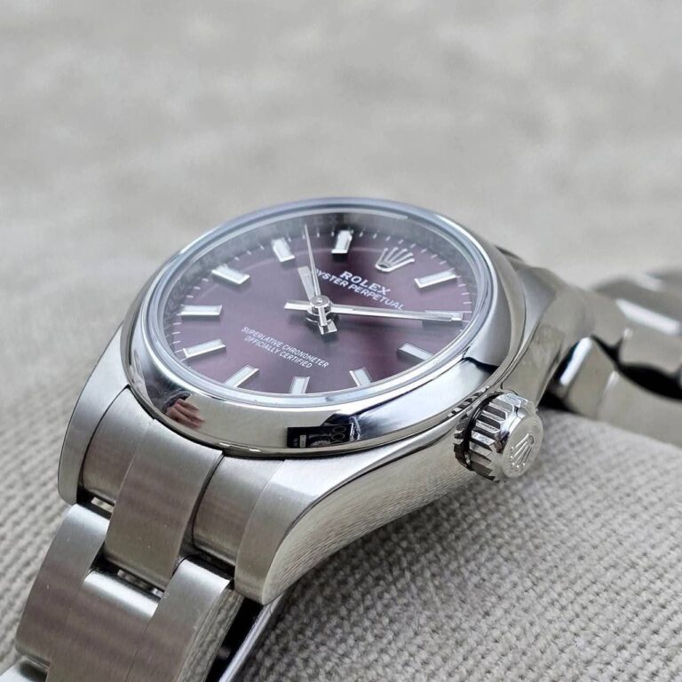 Hey there! 

Check out this stunning Rolex Lady Oy..