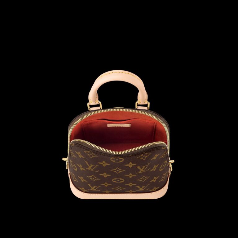 Alma Backpack

The Alma family welcomes a sleek ne..