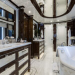 11.11_Master_Bathroom_-_Jeff_Brown_iiph8f