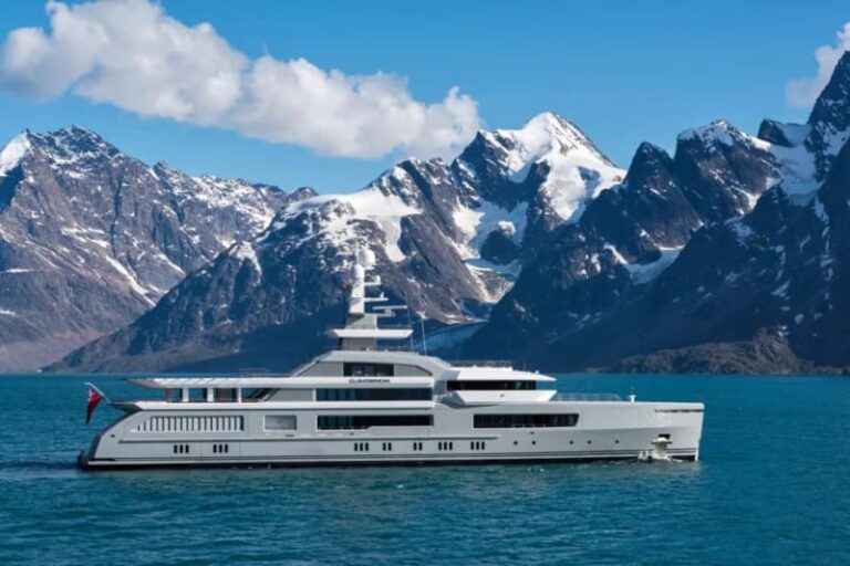 Yacht Charter – M/Y CLOUDBREAK
Embark on an extrao..