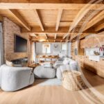 Renovated Alpine Chalet with Panoramic Slope Views, Garage and Ski Room – Gallery 5