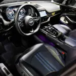 Aston-Martin-DBX-707-interni