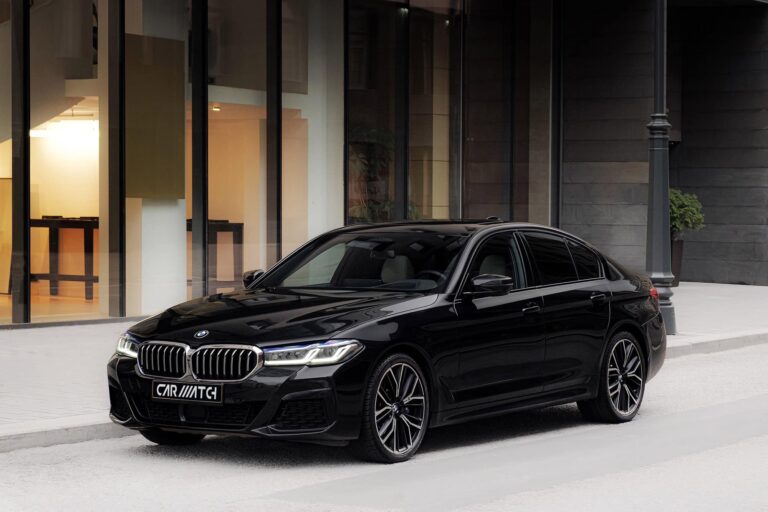BMW 530D M-SPORT RENTAL
The BMW 530d M-Sport deliv..
