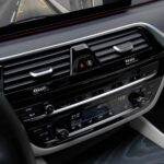 BMW-530d-M-SPORT-Interior-Radio
