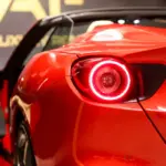 Ferrari-Portofino-M-retro-zoom