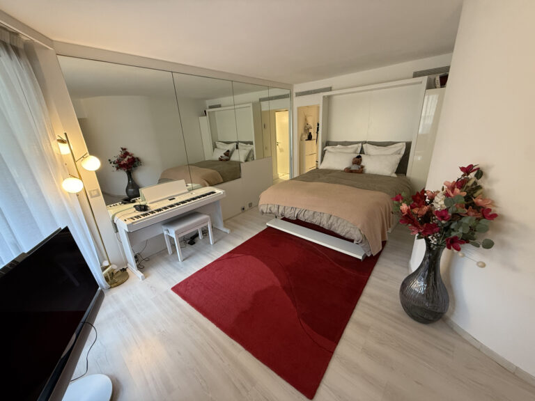 FOR SALE – MONTE CARLO STAR STUDIO – CARRÉ D’OR
Pr..