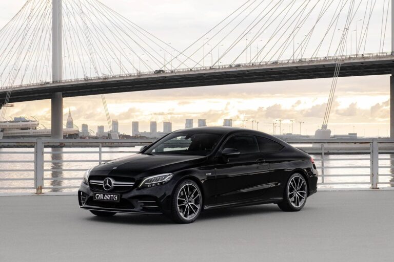 MERCEDES C43 AMG RENTAL
The Mercedes C43 AMG combi..