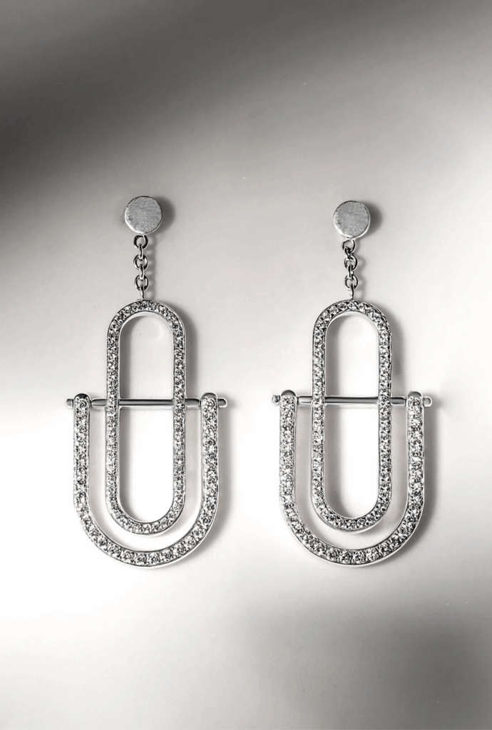ROMANCE DUO EARRINGS

An ode to timeless elegance,..
